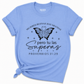 Mujeres Buenas Hay Muchas, Pero Tú Las Superas – Proverbs 31:29 Christian Women's Softstyle Graphic Tee | Inspirational Spanish DTF Shirt